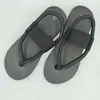 Sandalias de verano transfronterizas nuevas de EVA con clip para mujer de tacón medio sandalias planas de clip para mujer zapatos de playa exagerados venta al por mayor