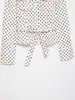 Camisa de Mujer Amazon con Lunares, Atada al Cuello, Cuello Alto, Ceñida a la Cintura, Estilo Corto, Mangas Largas, Top de Diseño Estilo Francés