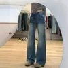 Jeans de Cintura Alta, Caimento Solto, Design Degradê, Levemente Flare com Lavagem Azul Vintage e Aspecto Desgastado, Calça Flare Versátil