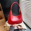 La popular bolsa de hombro de nicho de este año para mujer, moda de verano 2025, nueva coreana, estilo ins, color sólido, suave, bolso cuadrado pequeño
