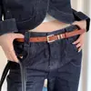 Cinturón Metálico Retro Simple con Hebilla para Mujer Otoño/Invierno 2026 Accesorio de Alta Gama para el Trabajo Cinturón de Cuero con Cinturón para Jeans