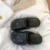Pantuflas de Lujo de Nicho con Tachuelas y Puntera Tachonada 2026 Verano para Viajar al Trabajo y Uso al Aire Libre Zapatillas Versátiles de Moda para Ponerse y Quitar