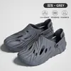 Sandalias perforadas para hombre para uso en exteriores, de meter, de verano, transpirables, de alta gama, antideslizantes, pantuflas de exterior para hombre