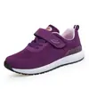 Nuevo Modelo de Zapatos de Hombre para la Primavera para Personas Mayores, Zapatos Deportivos Suaves Antideslizantes para Caminar para Personas de Mediana Edad y Mayores, Zapatos Deportivos y de Ocio para Padres, Zapatillas para Correr