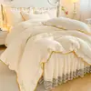 Modelo Nuevo 2026 Juego de Cuatro Piezas con Sábana Bajera Ajustable de Algodón Brocado Nube y Faldón de Cama - Amor a Primera Vista