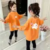 Camiseta de manga larga para niña 2026 nueva colección de otoño, top de algodón puro para bebés, camiseta básica para niños, ropa interior de otoño con cuello redondo