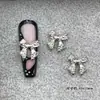 Lz Novos acessórios de unhas de laço japonês luxo leve oco simples liga acessórios de unhas atacado
