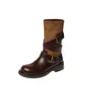 Botas estilo Martin até a panturrilha, patchwork estiloso de camurça e couro em blocos de cor, salto grosso, salto médio, bico redondo, com tira de fivela para mulheres