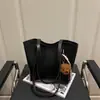 Bolsa de Ombro Grande e Casual para o Dia a Dia Outono/Inverno 2025 Retrô Nova Versátil Simples Tote para Trabalho