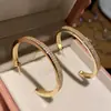 Brincos de Moda Exagerados Retro Super Grandes Edição Alta Estilo Tecido para Mulheres Banhados a Ouro Zircônia Microincrustada Brincos Elegantes de Alta Qualidade