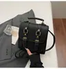 Mochila Retro para Mujer Otoño e Invierno 2025 Nuevo Estilo Mochila de Viaje de Moda para el Trabajo Mini Mochila Pequeña