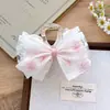 Pinza para el Cabello de Encaje de Loto Estilo Bosque con Lazo Rosa Clip de Garra de Malla de Perlas Estilo Hada para Niñas Accesorio de Cabello Coreano de Alta Gama