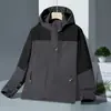 Chaqueta de una sola capa para pareja, para primavera y otoño, para exteriores, cortavientos, impermeable, duradera, transpirable, con capucha, para viajes, camping y senderismo