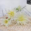 Atacado do Fabricante de Novos Crisântemos Garra de Caranguejo Artificiais, Decoração de Casa Arranjos Florais de Casamento, Crisântemos de Dama Nobre, Flores Artificiais, Crisântemos de Três Cabeças