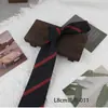 Gravata Masculina Retro Casual Estilo Hong Kong Estampa Britânica Amarrada à Mão 8cm Acessório para Traje Formal Tendência Versátil