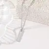 Novo Modelo 2025 Pingente Quadrado Cravejado com Diamantes Colar de Aço Titânio com uma Vibração Cool e Elegante, Zircônia Exquisita, Corrente Clavícula Cool e Elegante