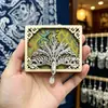 Imán de Refrigerador Cultural y Creativo de la Aldea Miao Qianhu de Guizhou, Corona Miao, Imán de Refrigerador Teñido con Índigo para Tocados Miao, Refrigerador con Bordado Miao