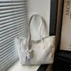 Estrella de Viaje de Comercio Exterior Versión Coreana 2026 Nueva Moda Bolso Tote Hombro con Colgante de Gran Capacidad para Oficinistas