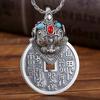 Colgante de Moneda Pixiu Espíritu de la Montaña Esmaltado Plateado, Amuleto de Collar Estilo Étnico Retro Personalizado, Diseño Audaz, Venta Directa del Fabricante