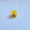 Amarillo negro texto tamaño hebilla código de letra tamaño etiqueta tienda de ropa etiqueta de ropa colgador de plástico anillo de tamaño redondo