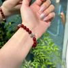 Pulseira Pérola Vinho Tinto Estilo Doce Cool Personalidade Feminina Design Versátil Senso de Design Pulseira Avançada com Contas Vermelhas e Cruz Atacado