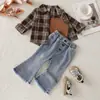 Conjunto de Tres Piezas 2026 Moda Transfronteriza Camisa a Cuadros Maillard, Jeans Ligeramente Acampanados y Tirantes