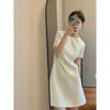 Vestido Branco Francês de Gola Redonda e Manga Curta para Mulheres 2026 Primavera e Verão Roupa de Trabalho de Alta Qualidade Elegante Elegante Versátil Saia Evasê