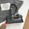 Bolsas de Designer de Nicho para Mulheres, Grande Capacidade, Nova Bolsa de Ombro e Axila Vintage Outono/Inverno 2025, Bolsa para Trabalho e Deslocamento