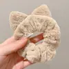 Scrunchie de pelúcia com orelhas de gato para outono e inverno, elástico de cabelo fofo para mulheres, novo 2025, corda de cabelo doce, acessório de cabelo elástico