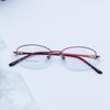 Armazón de gafas de negocio para mujer de moda al por mayor metal medio armazón cepillado lente para miopía gruesa chapado en oro plano luz pequeño armazón