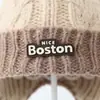 Chapéu de Outono e Inverno BOSTON Chapéu de Lã Infantil Proteção para as Orelhas Pompom Chapéu de Tricô Quente Meninos e Meninas Chapéu de Puxar à Prova de Vento