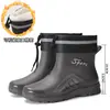 Botas de lluvia de moda para hombre, zapatos impermeables, botas de lluvia antideslizantes, nuevo estilo coreano, casual, celebridad de Internet, zapatos de goma cortos sin cordones, exportación de comercio exterior