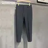 Pantalones tobilleros unisex de primavera y otoño, puro estilo de negocios, corte ajustado, holgados y transpirables, resistentes a las arrugas y no necesitan planchado.