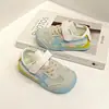 Zapatillas de Malla Transpirables para Niños 2026 Verano Color Caramelo Ligeras Suela Suave Zapatos de Malla para Niños Zapatos Deportivos para Niñas