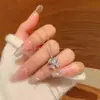 Collar de Acero de Titanio con Circonita Super Brillante de Gama Alta para Mujer, Cadena Versátil para Clavícula Elegante de Nicho, Nuevos Accesorios de Celebridad de Internet