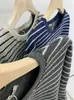 Moletom Pulôver Gola Redonda Listrado Color Block Estilo Coreano Relaxado para Mulheres 2026 Primavera e Outono Retrô Slim-Fit Versátil Jaqueta de Estudante