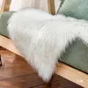 Tapete de pelúcia fofo multicolorido de pelo longo, formato de coração de pele sintética, coração de amor, coração duplo, duas pessoas, casal, hotel, celebração de casamento