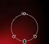 Pulseira Estilo Chinês Luxo Leve V-Ouro Versão de Ponta Cabaceira Kirin, Pulseira Ruyi Lock de Madrepérola Branca Ágata Finamente Trabalhada para Mulheres