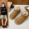 Botas de neve novas de sola grossa transfronteiriças para mulheres, botinhas com forro de pelúcia para aquecimento e antiderrapantes, sapatos de algodão, tamanho grande, para calçar sem cadarço, botas femininas de comércio exterior