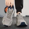 Zapatos casuales retro versátiles de verano transpirables de alta gama para hombre, para correr y deportivos, con suelas gruesas y zapatos tipo dad que aumentan la altura