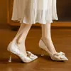 Zapatos de tacón alto con cuentas de tamaño pequeño para mujer, nuevo estilo francés primavera 2026 con lazo y punta fina, zapatos de fiesta para mujer