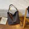 Bolsa Tote Grande com Estampa de Leopardo para Mulheres 2026 Outono Nova Bolsa de Ombro Única Retro Sensação Relaxada Bolsa de Mão para o Trabalho