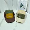 Moda de Corea del Sur marca de moda montaña letra bordada gorra de béisbol hombres y mujeres igual primavera y verano protección solar secado rápido gorra con visera