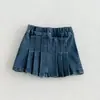 Falda Plisada de Mezclilla Elegante para Niñas 2026 Versión Coreana Conjunto Otoño Invierno Falda Corta para Niñas Falda de Longitud Media Moda Infantil Falda Media