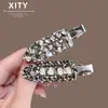 Presilha de cabelo estilo coreano Dongdaemun com strass cinza-prata, presilha jacaré requintada e sem costura, versátil para cabelos soltos e franjas, novo clipe lateral