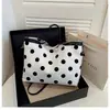 Bolso tote de gran capacidad, bandolera y bolso de mano de estilo único y suave para estudiantes y para ir al trabajo, bolso de lona de alta apariencia