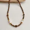Estilo nicho, moderno, collar de alta gama, versátil para el uso diario y para ir al trabajo, cadena de suéter elegante, lujo ligero, cadena de cuentas vintage