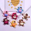 Personalização de Capas de Celular de Alta Qualidade com Estilo Personalizado, Adesivos de Urso Morango Fofos, Acessórios de Decoração DIY, Cola de Creme de PVC