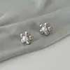 Pendientes de Perla y Flor Coreanos, Modernos y Versátiles, Pendientes Sencillos Personalizados para Mujer 2025 Nuevos Pendientes de Nicho Otoño e Invierno