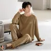 Pijama Masculino de Cor Sólida Plus Size Novo para Outono e Inverno, Conjunto de Casa Pulôver com Manga Longa e Calça Longa de Seda de Leite, Pode Ser Usado Fora, Duas Peças